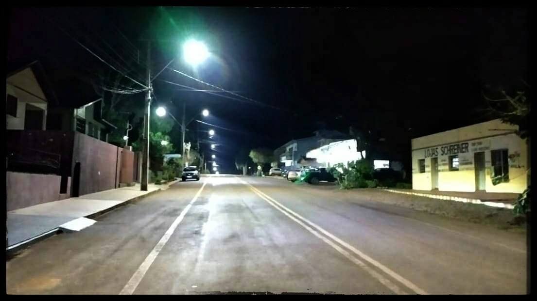 ILUMINAÇÃO DE LED- VILA SIRIO 